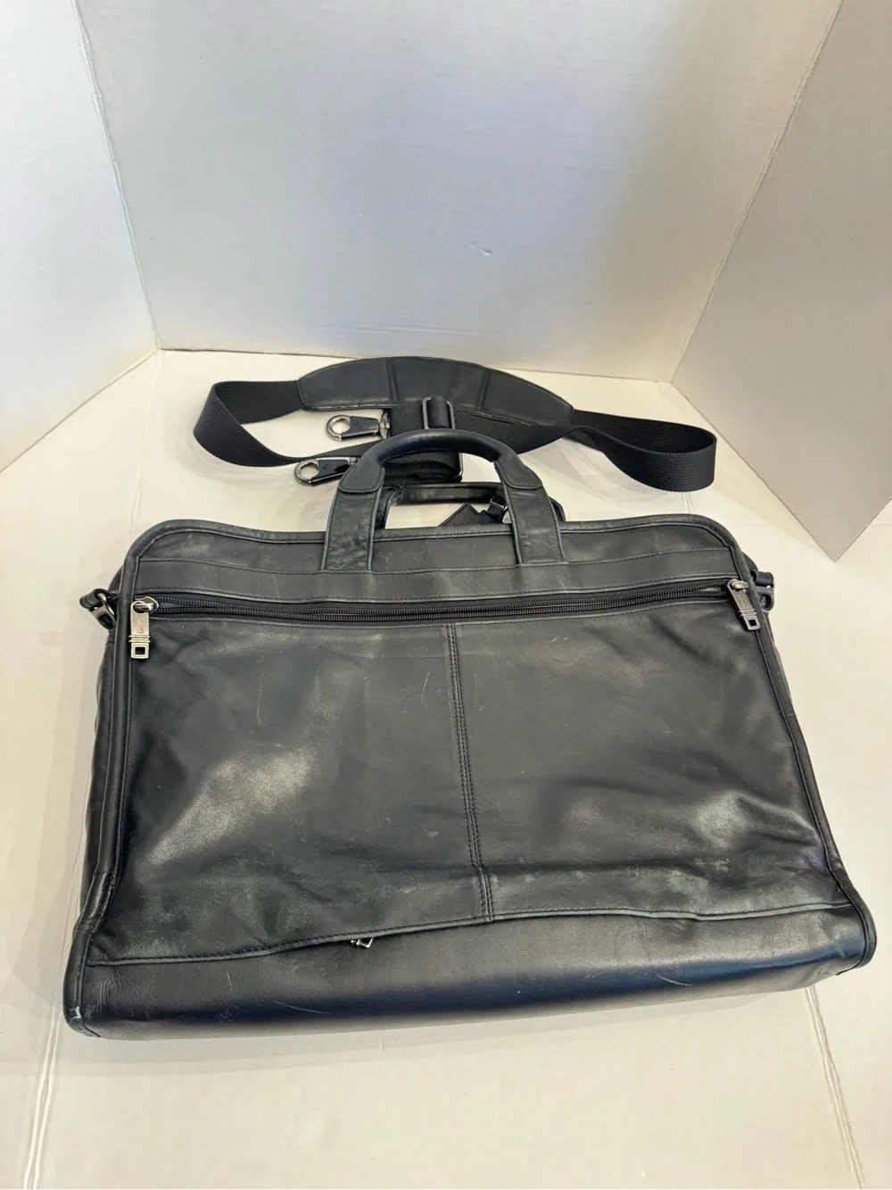 Tumi Leather Organizer Computer Brief Case 12